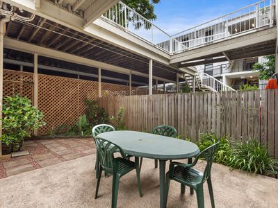 1 / 105 Sir Fred Schonell Drive, St Lucia