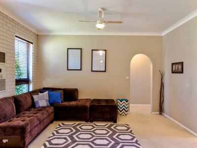 1 / 32 Valley View Drive, West Albury