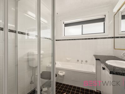 15 Beavis Place, Llanarth