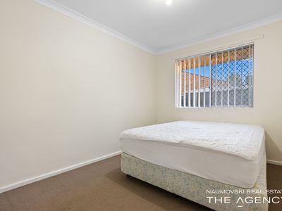 1 / 54 Esperanto Way, Westminster