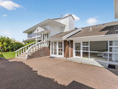 2/33 Gulf View Road, Murrays Bay