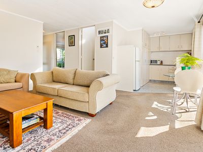 4/109A Te Atatu Road, Te Atatu South