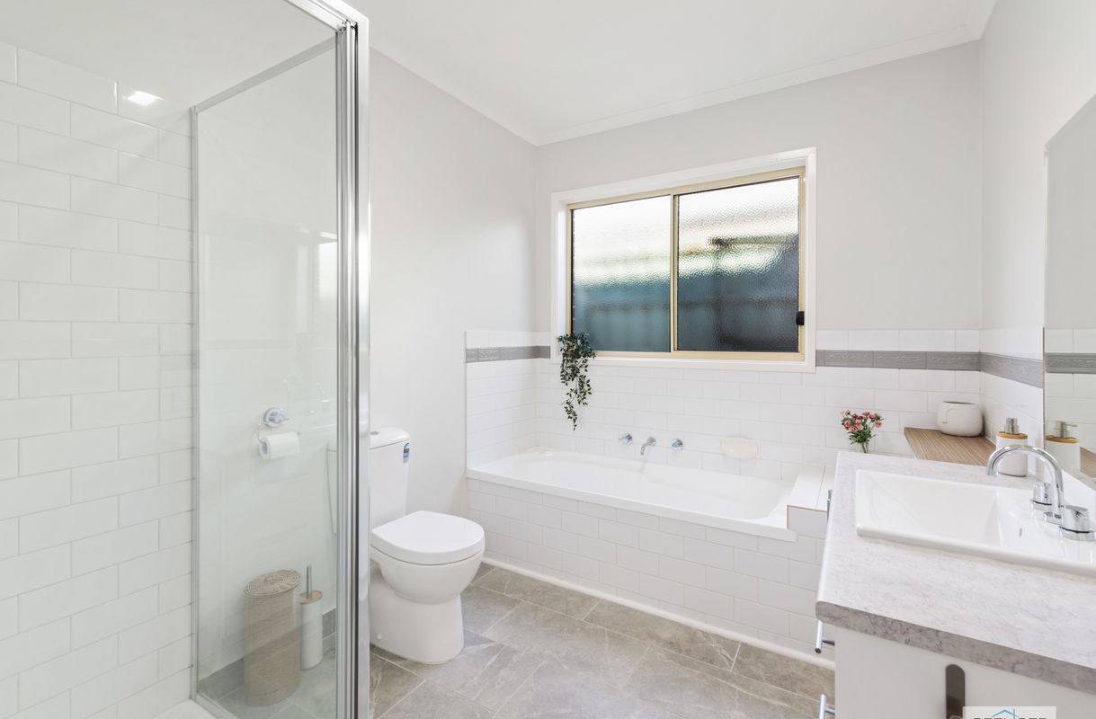 11A Irvine Parade, Yarrawonga Seeliger Real Estate