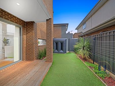 2 / 14 Millers Road, Seaholme