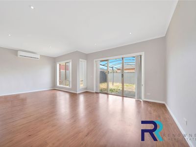 16 / 35 Tullidge Street, Melton