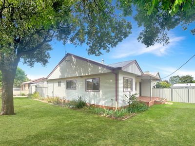 16 Corbett Avenue, Dubbo