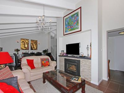 10 Clyde Street, Mollymook