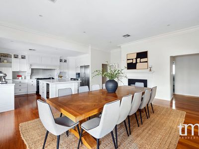 1 Grove End Ridge, Mount Claremont