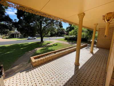 38 Beveridge Crescent, Dubbo