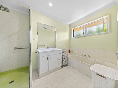 43 MacArthur Street, Sale