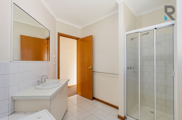 2 / 7 Hawick Court, Greenvale