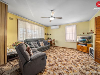 21 Moonshine Avenue, Cabramatta West