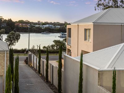 11A Riverton Drive West, Rossmoyne