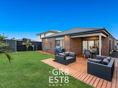 6 Glasson way, Cranbourne West