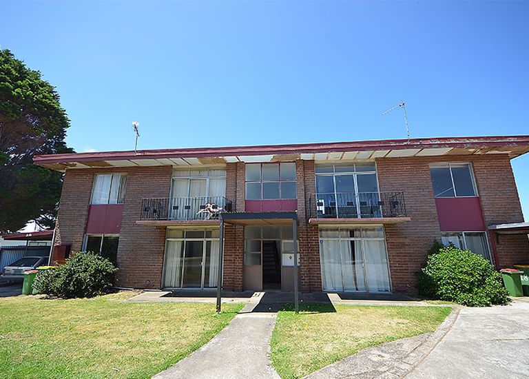 3 / 4 Casino Court, Portland