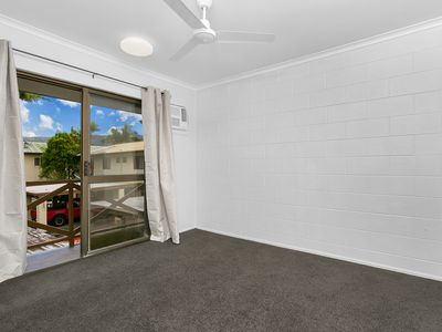 8/17 Sandown Cl, Woree
