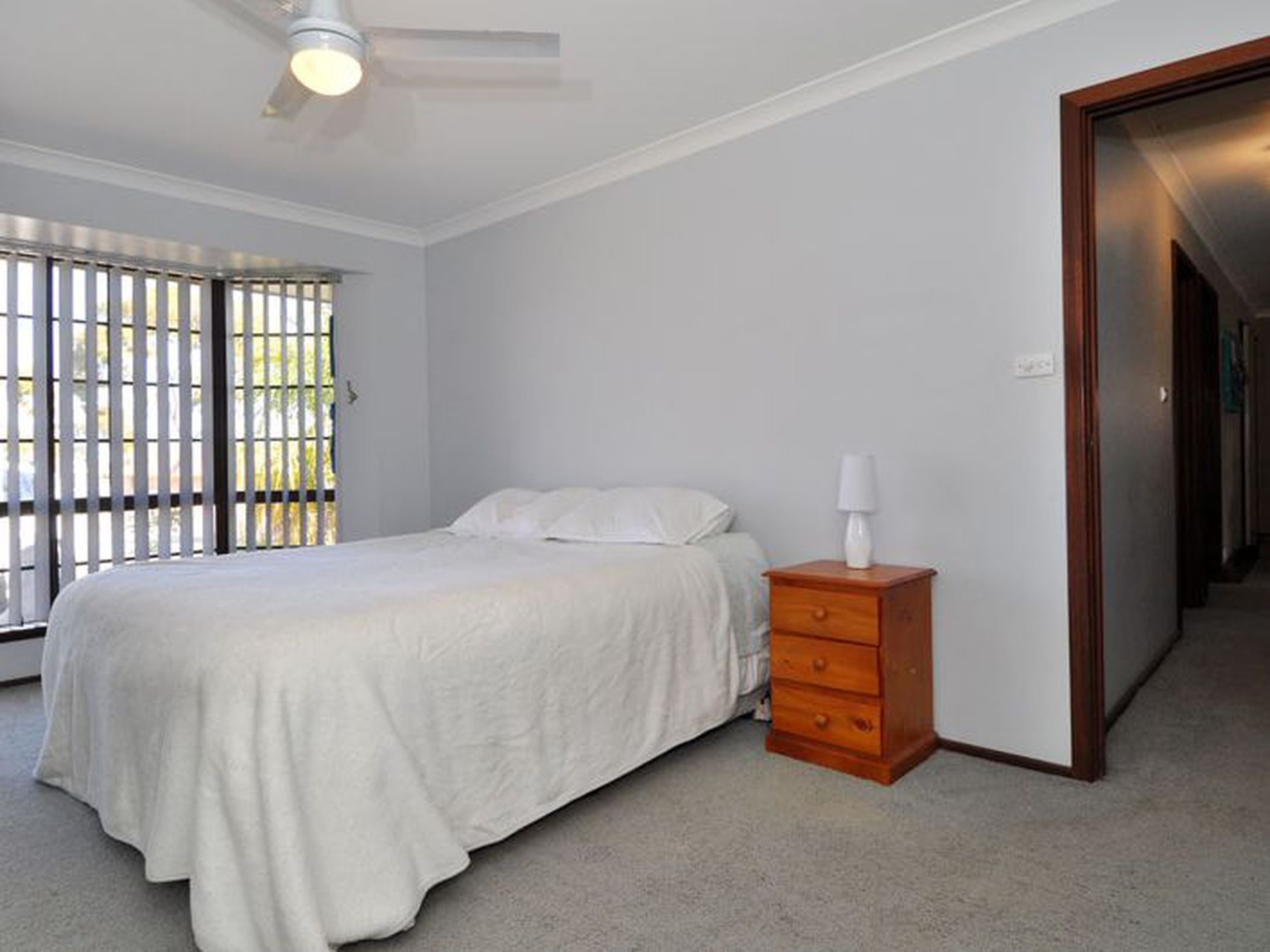 9 Compton Court, Hannans