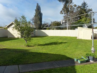 8 George Street, Horsham
