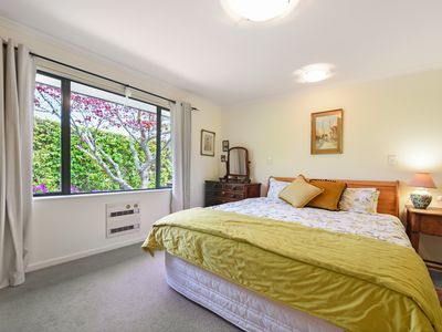 5 Di Pierri Way, The Wood