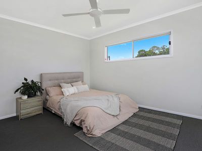 2 / 12 Grove Boulevard, Mooloolah Valley