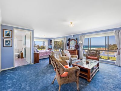 2 Ocean Parade, Dalmeny