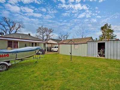14 Poplar Street, Golden Square