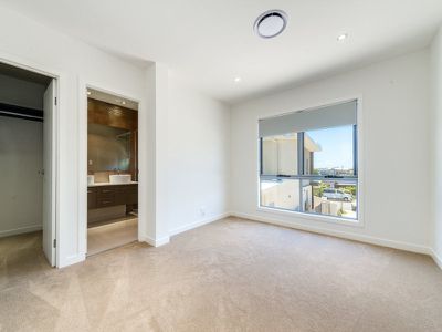 3 / 42-44 Blake Street, Southport
