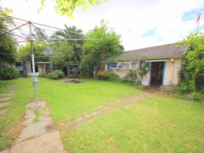 33 Emery Avenue, Yagoona