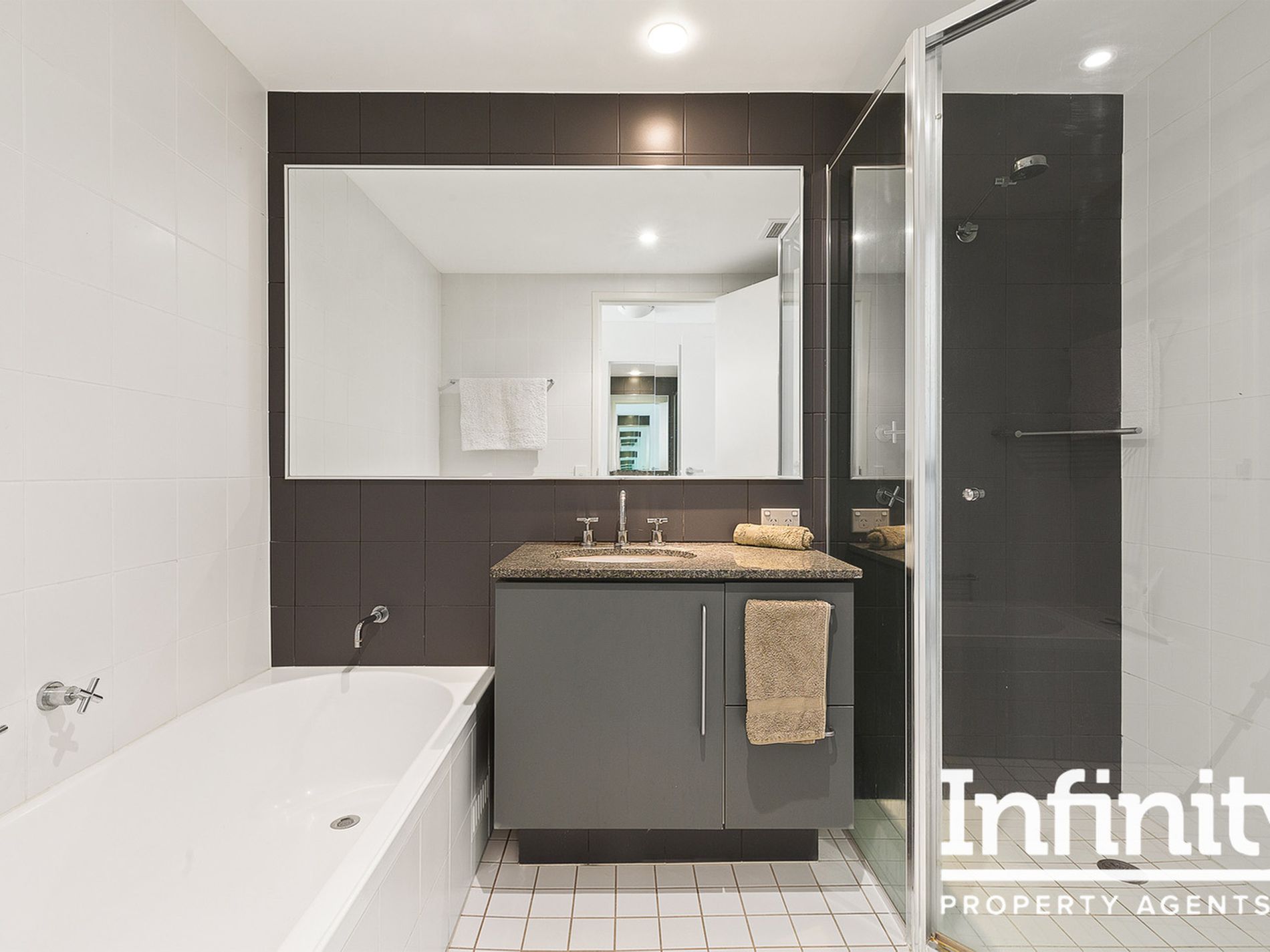 13 / 1 Owens Avenue, Newington