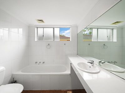 4 / 10-12 Thomas Street, Parramatta