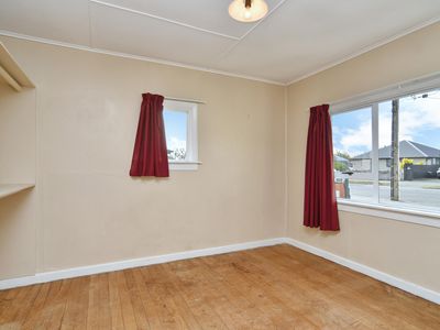 262 Breezes Road, Aranui