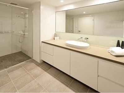 22 / 39 Bow River Cresc, Burswood