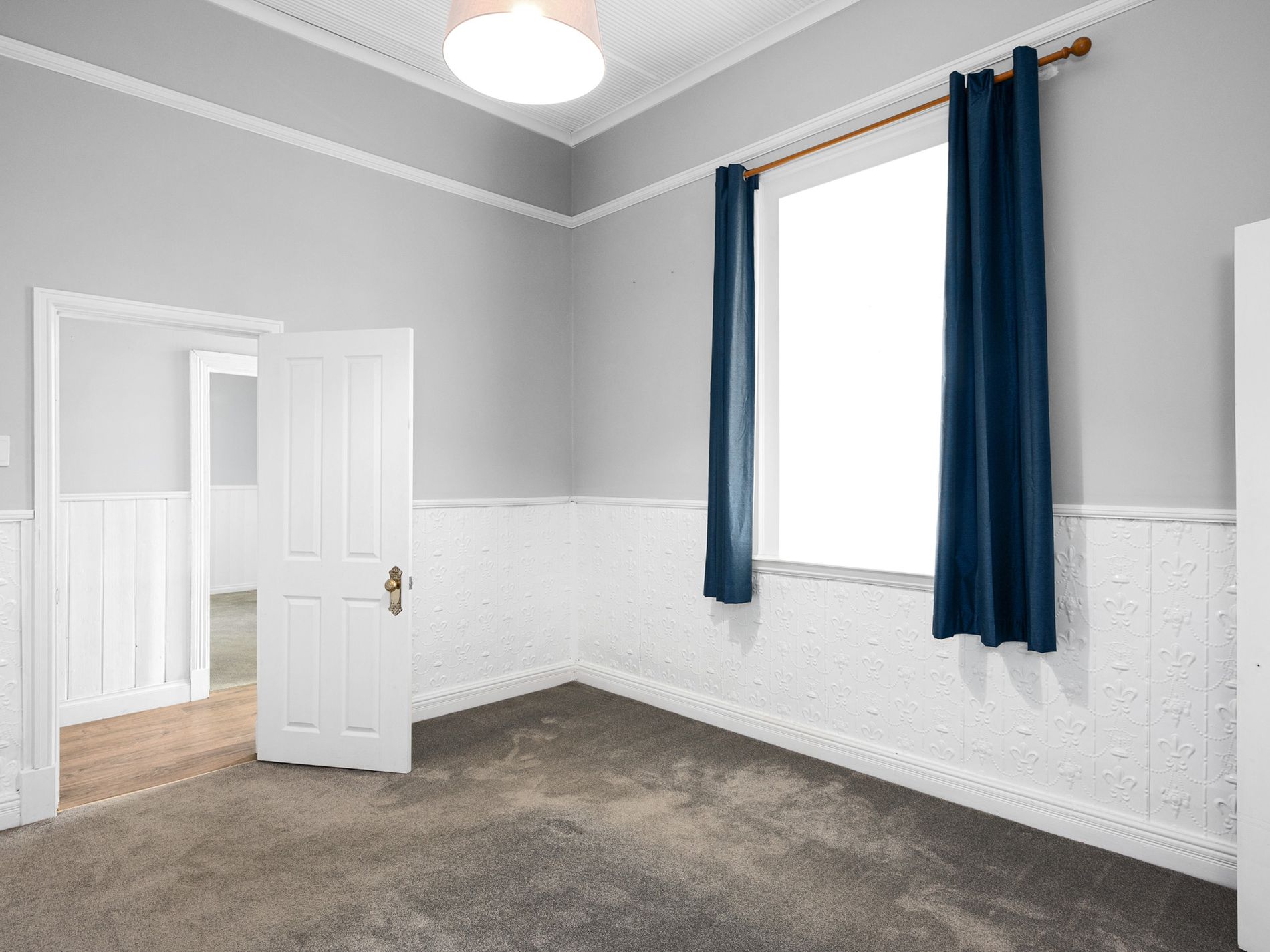 208 Piccadilly Street, Piccadilly