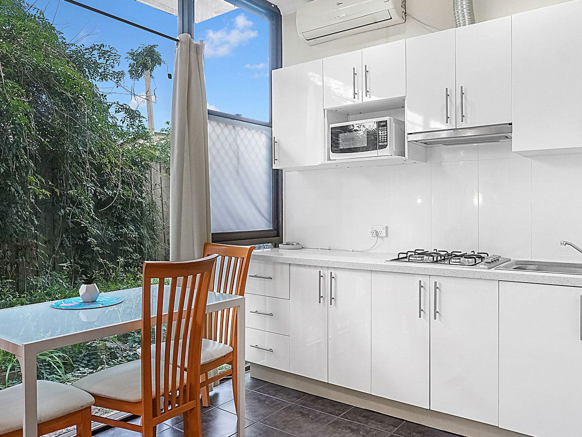 10 / 161-165 RAILWAY AVENUE, Laverton