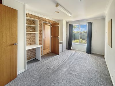 14 Beddoes Avenue, Dubbo