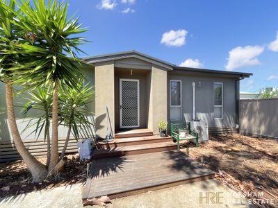 2 / 120 Bennett Road, Horsham