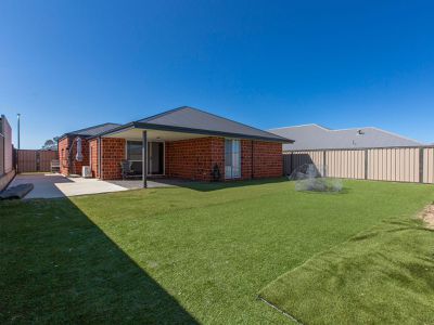 82 Grandite Fairway, Australind