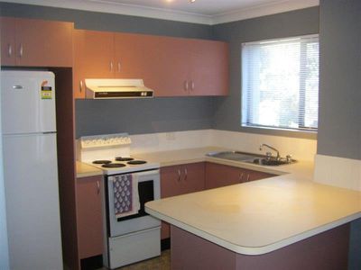 11 / 2-4 Hindmarsh Avenue, North Wollongong