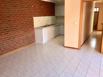 2/11 Baggott Drive, Hoppers Crossing