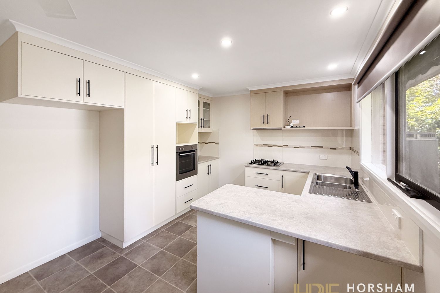 28 Derimal Street, Horsham