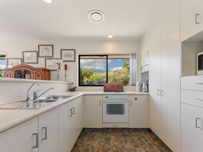 36 Willow Avenue, Stoke