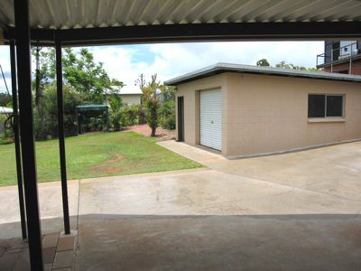 6 Palm Street, Tinaroo