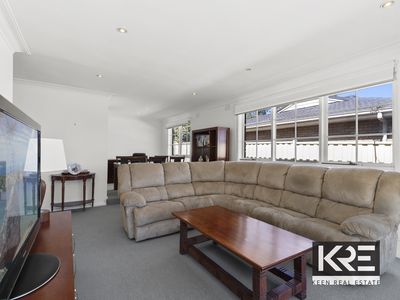 21 James Cook Drive, Endeavour Hills