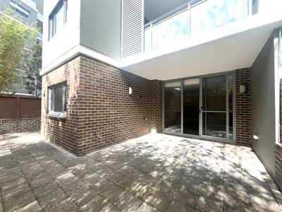84 / 54A Blackwall Point Road, Chiswick