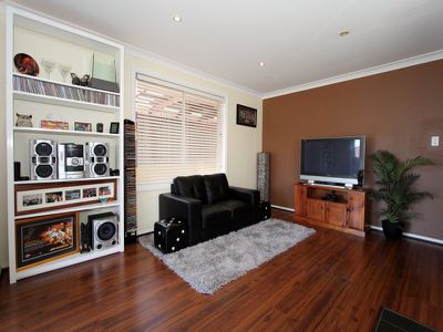 4 Crawford Crescent, Windradyne