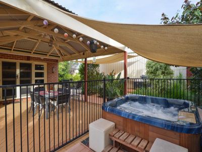 5 Smythe Drive, Broadwood