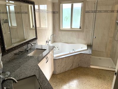 1 / 7 Holden Avenue, Rippleside