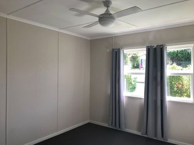 27 Blaxland Street, Eastern Heights