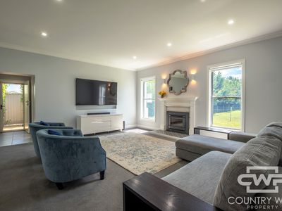 31 McInnes Street, Glencoe