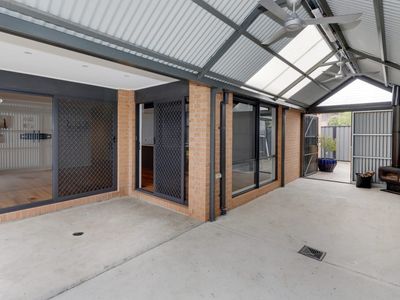 61 Streamside Drive, Craigieburn